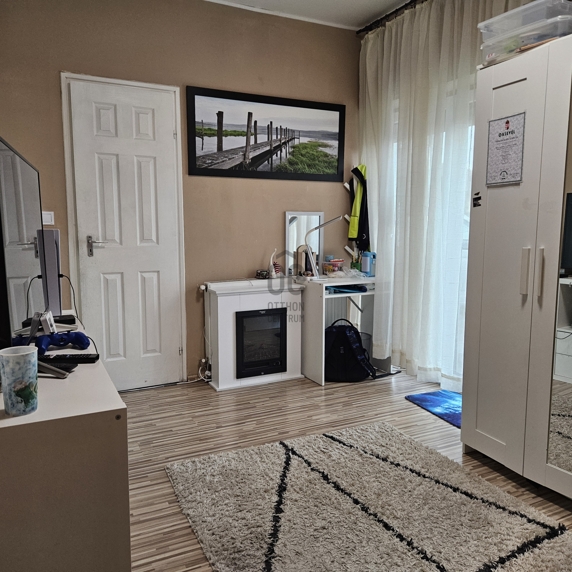 Gallery zoom image
