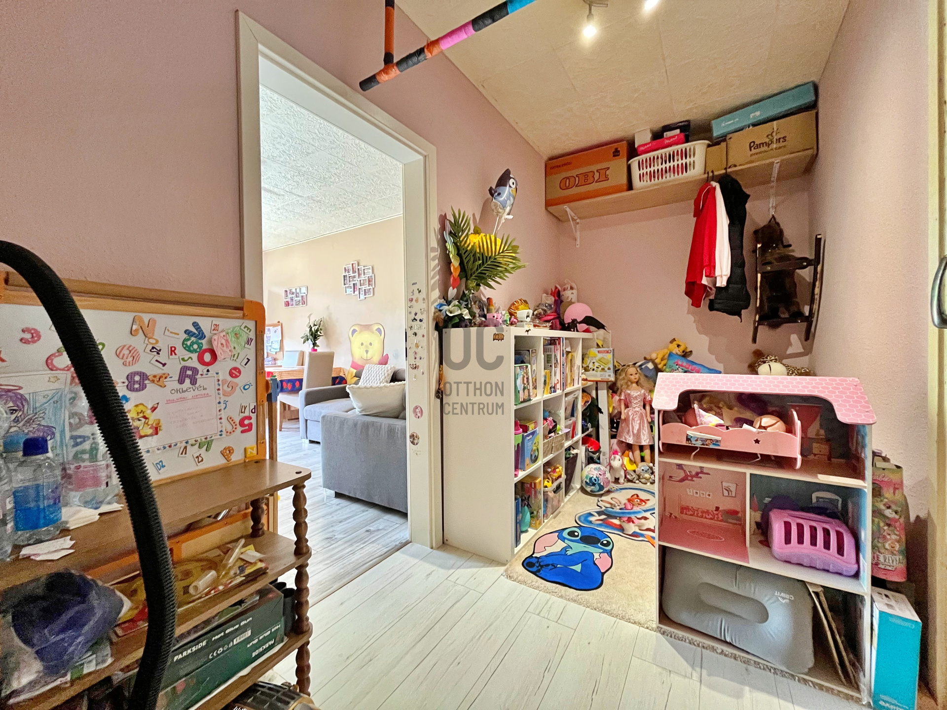 Gallery zoom image