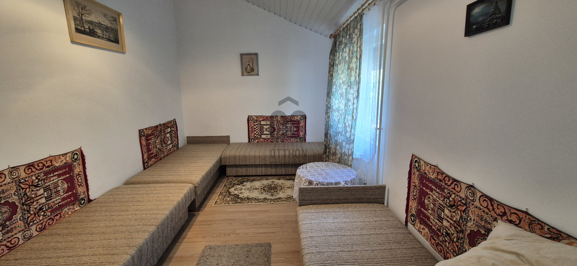 Gallery zoom image