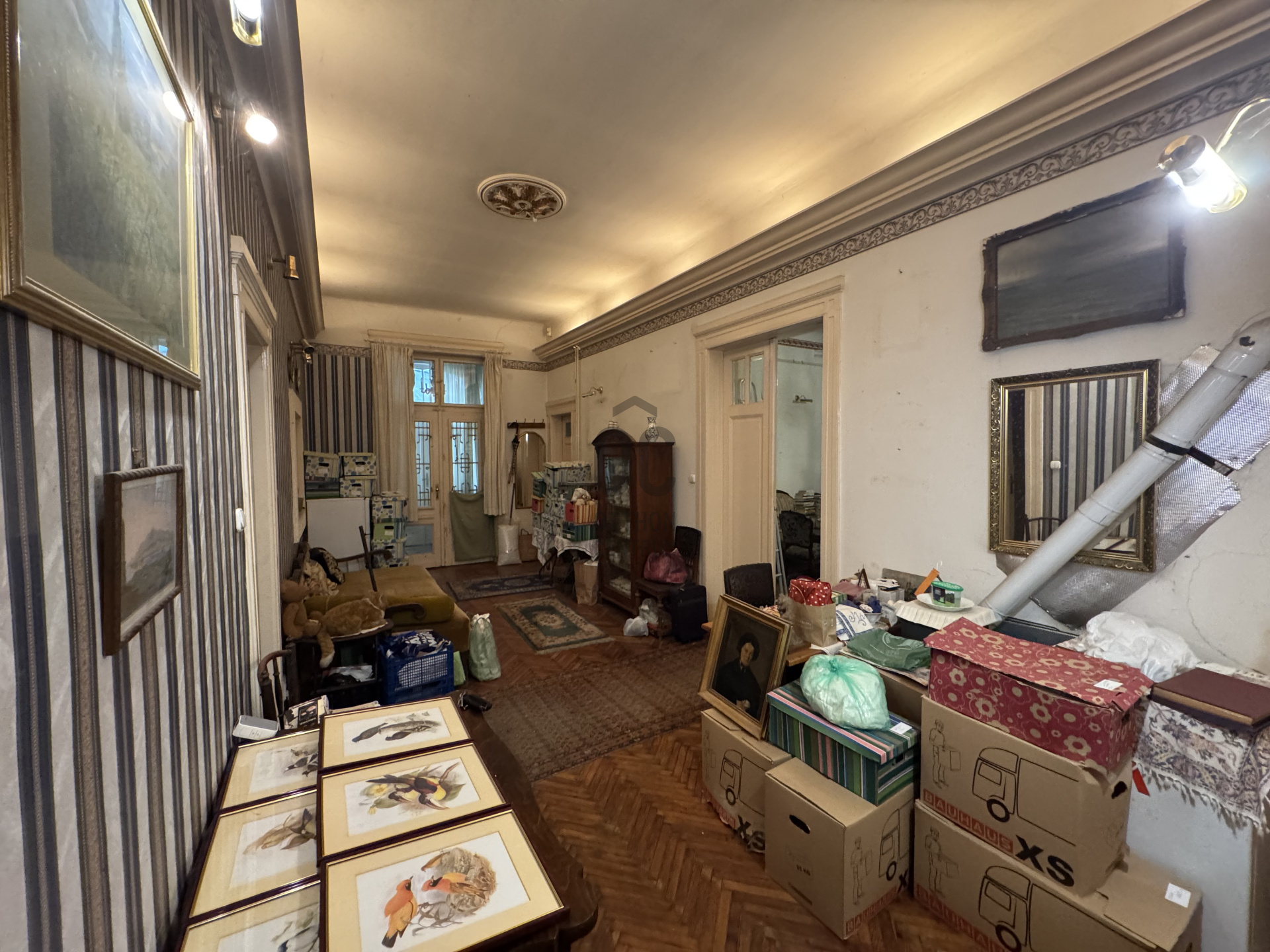 Gallery zoom image