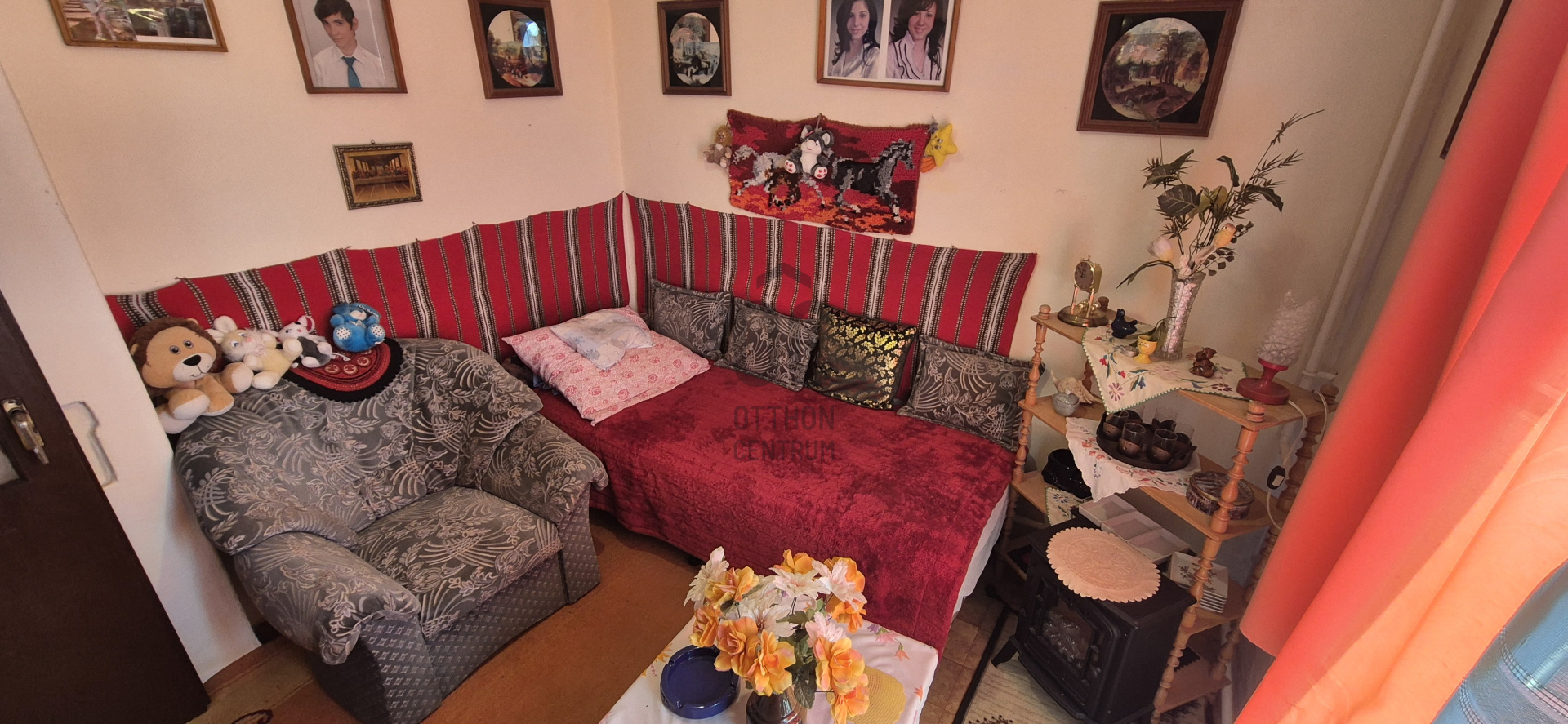 Gallery zoom image