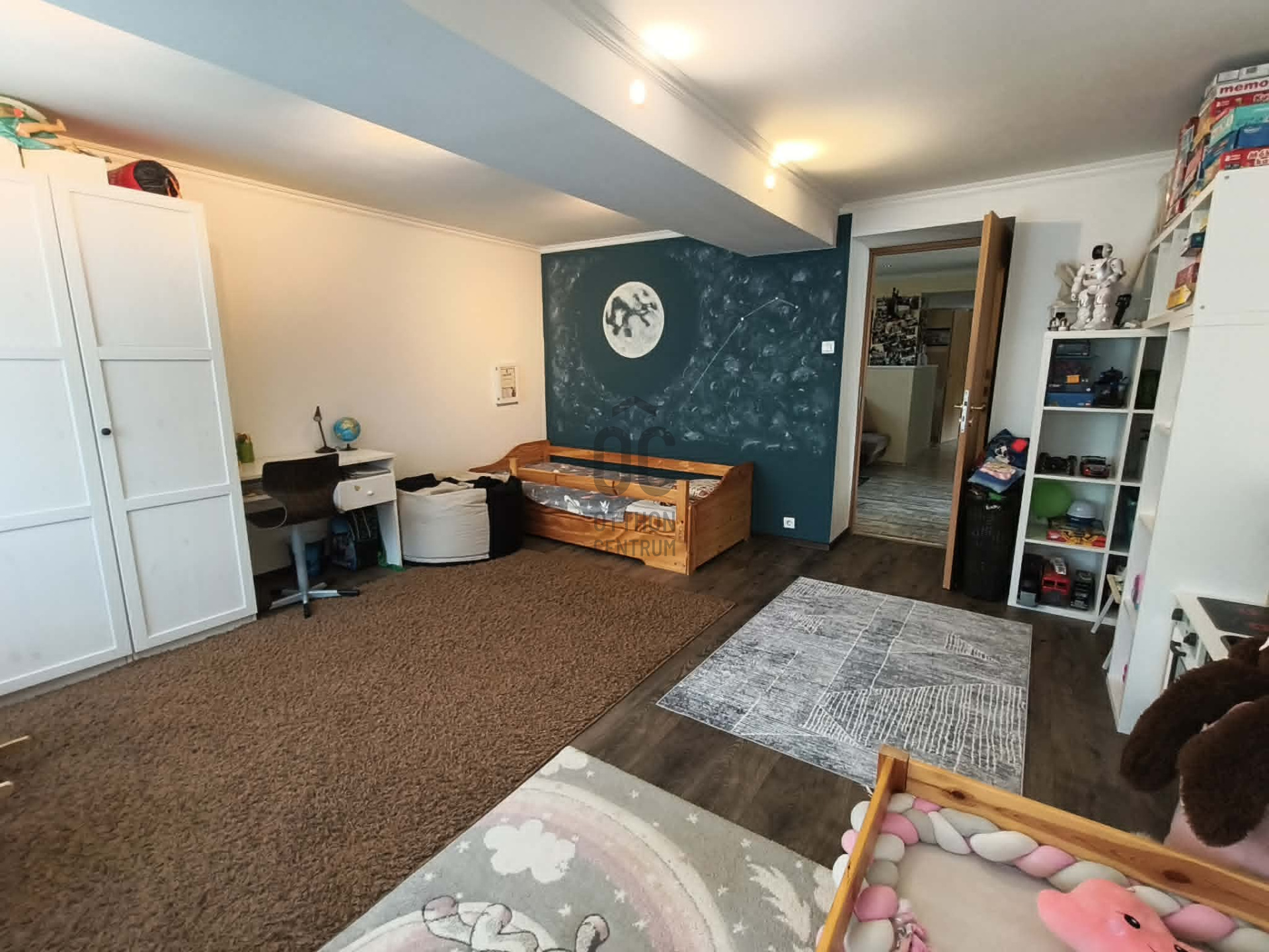 Gallery zoom image