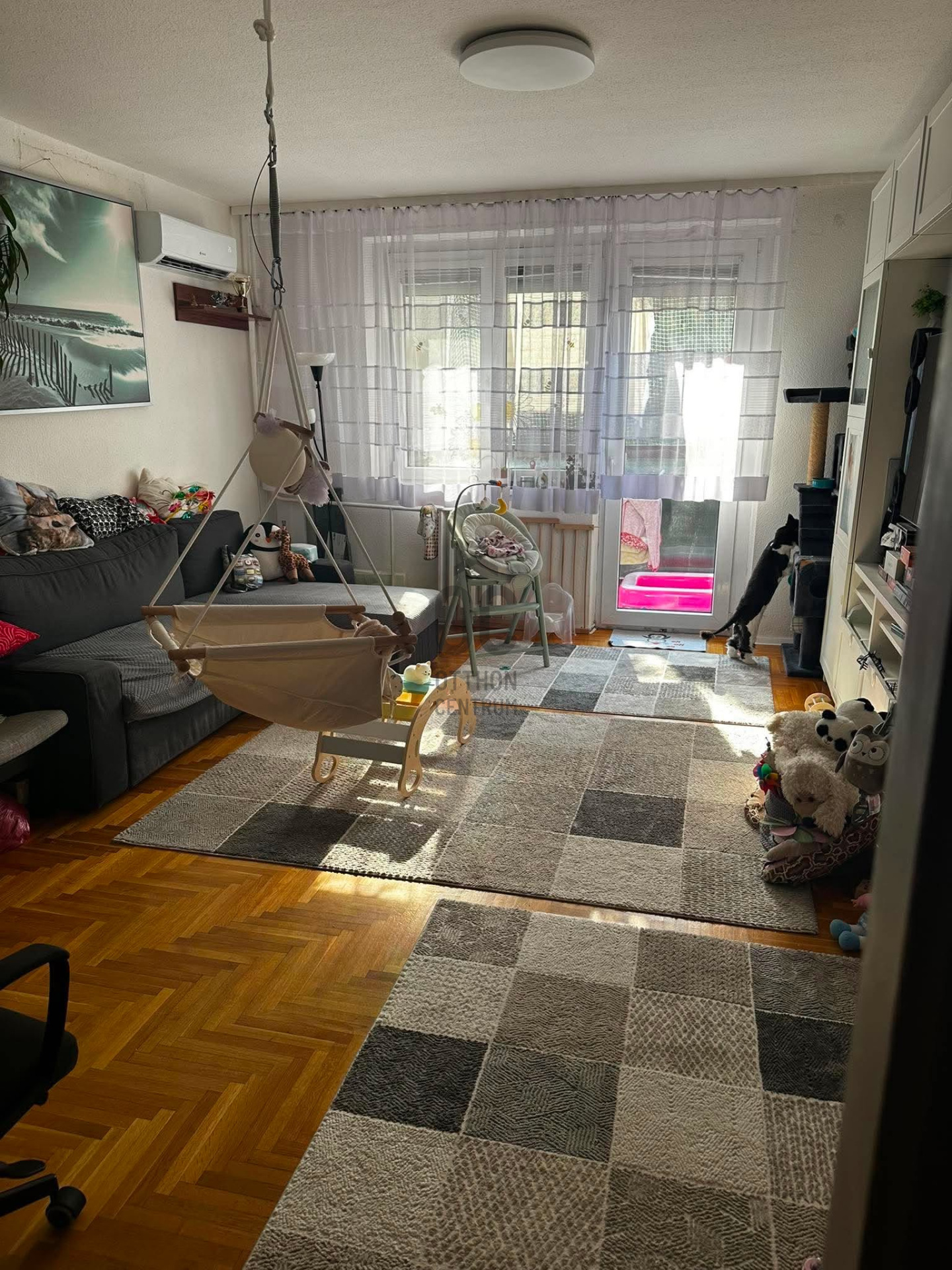 Gallery zoom image