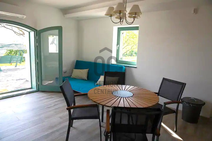 Gallery zoom image