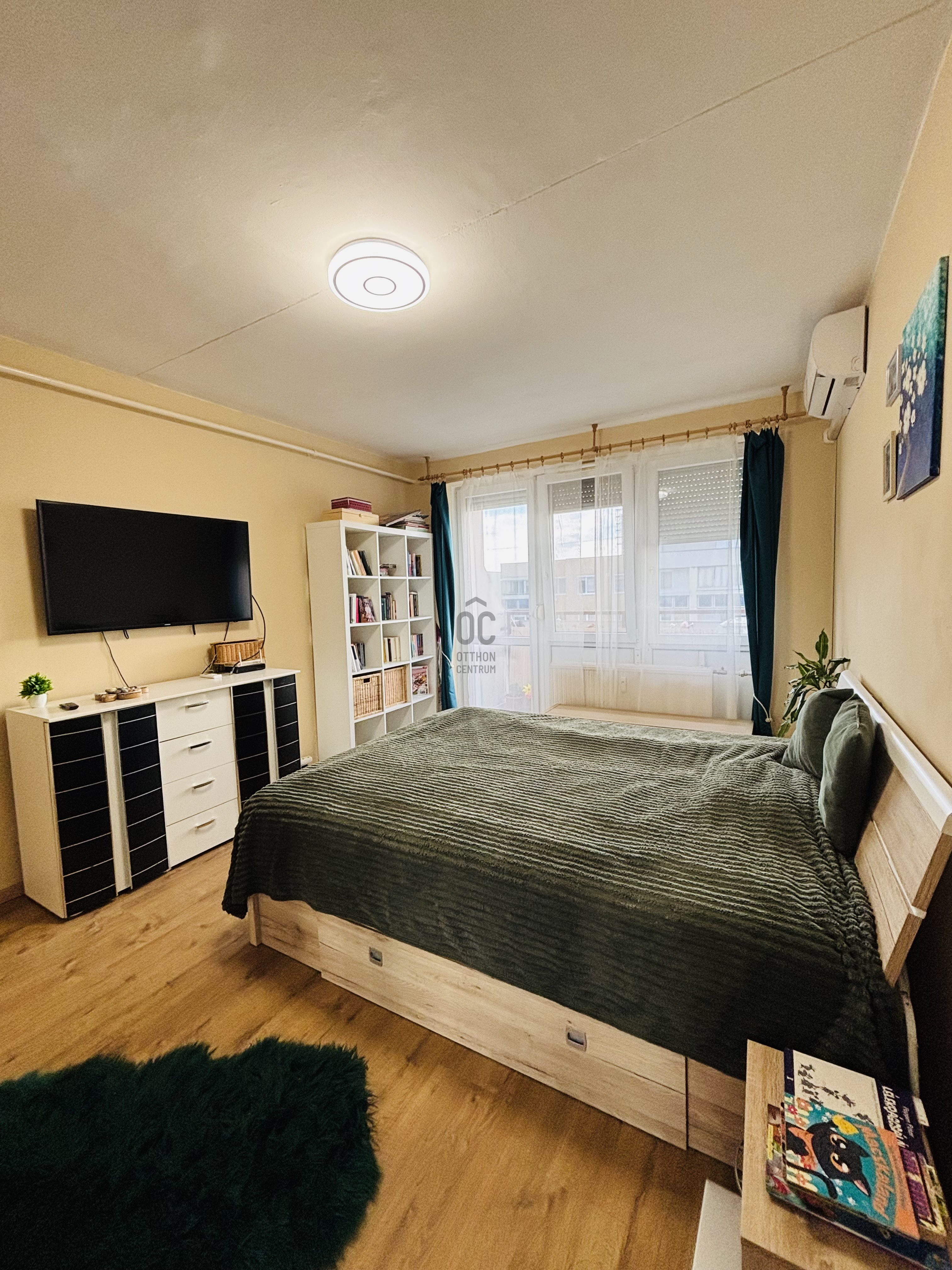Gallery zoom image