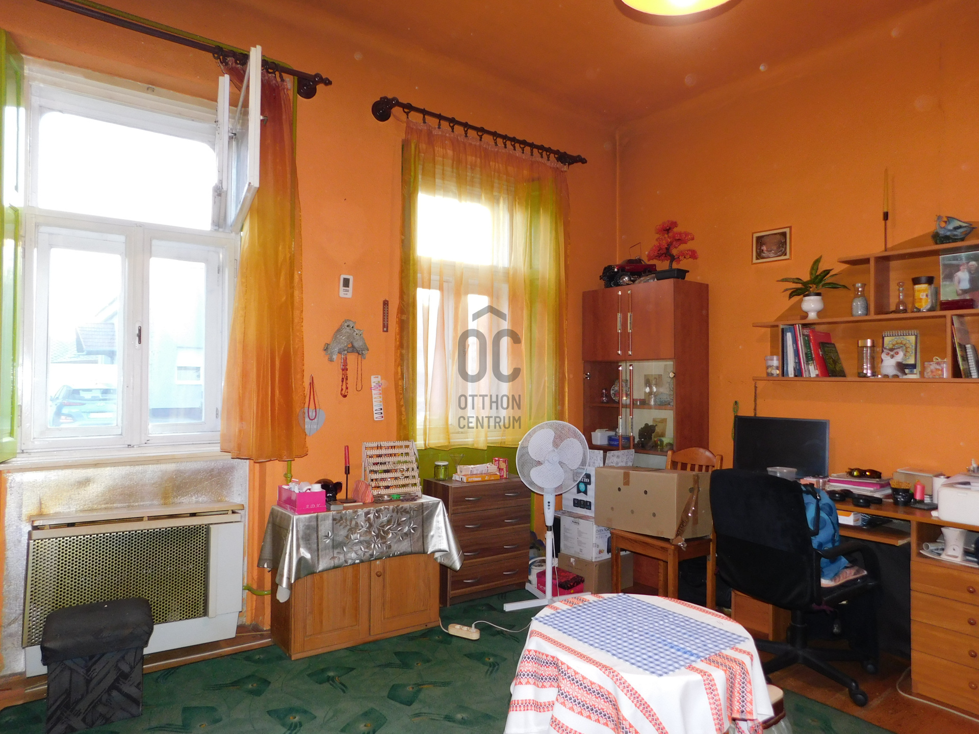 Gallery zoom image