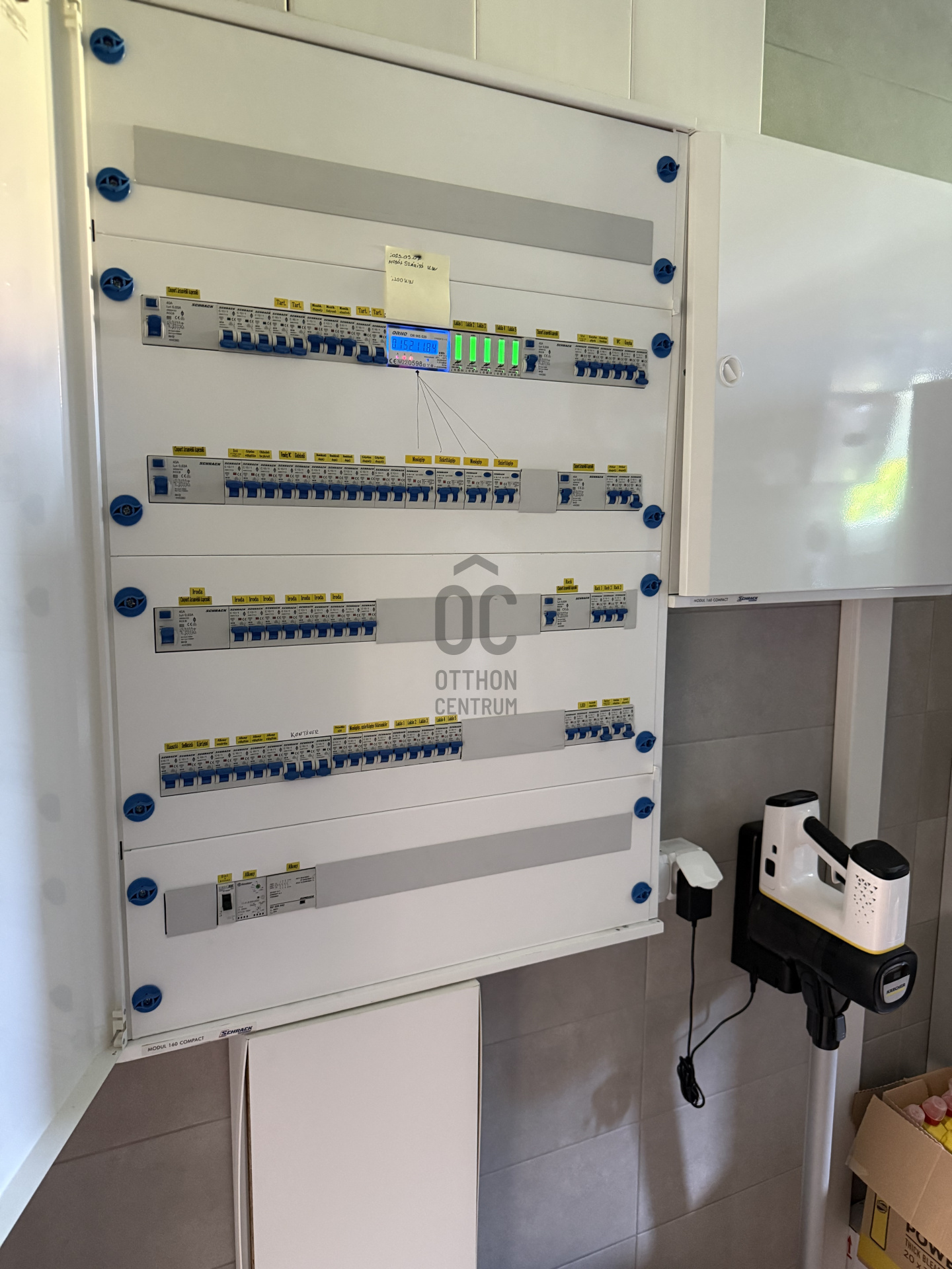 Gallery zoom image
