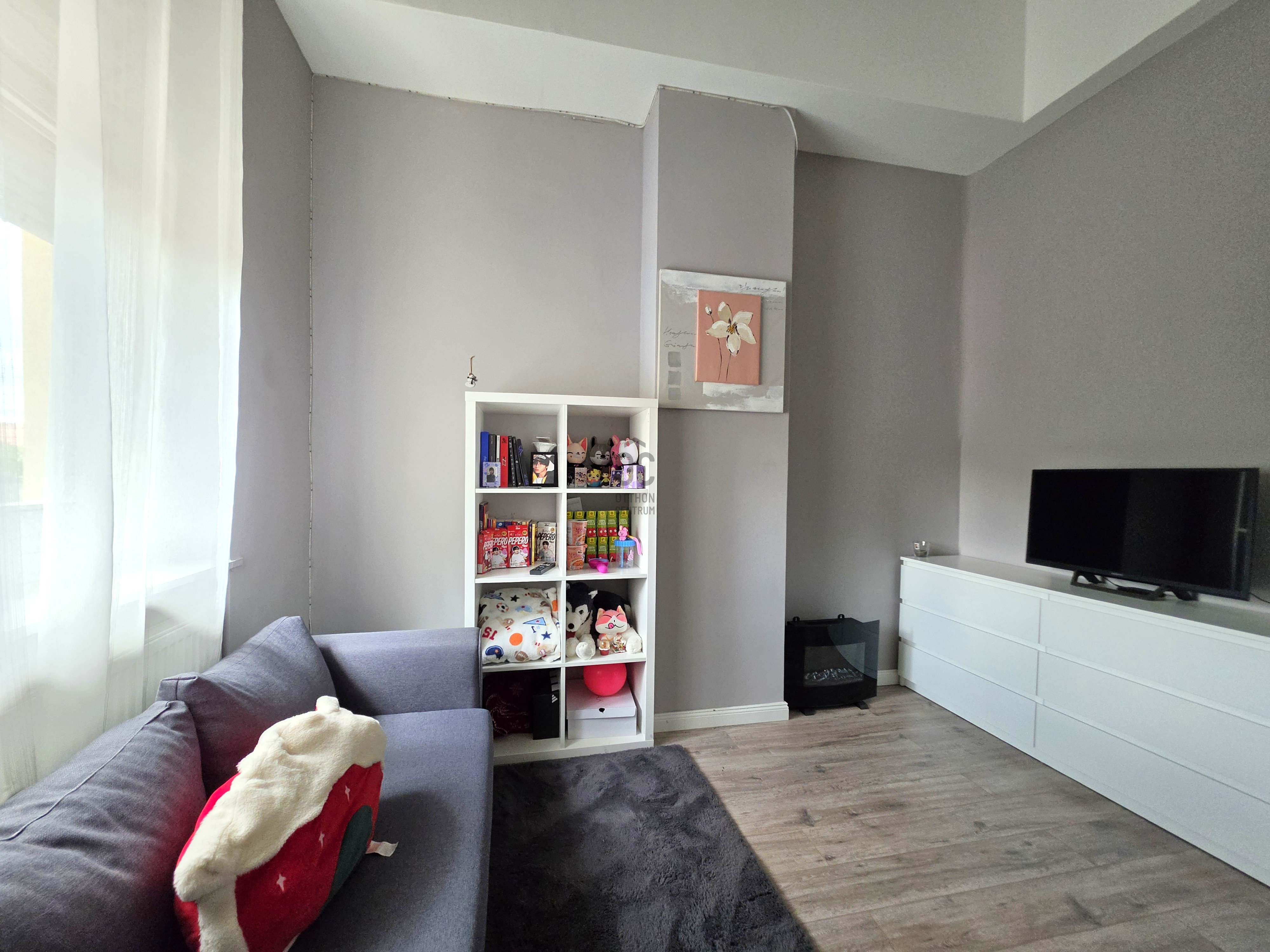 Gallery zoom image