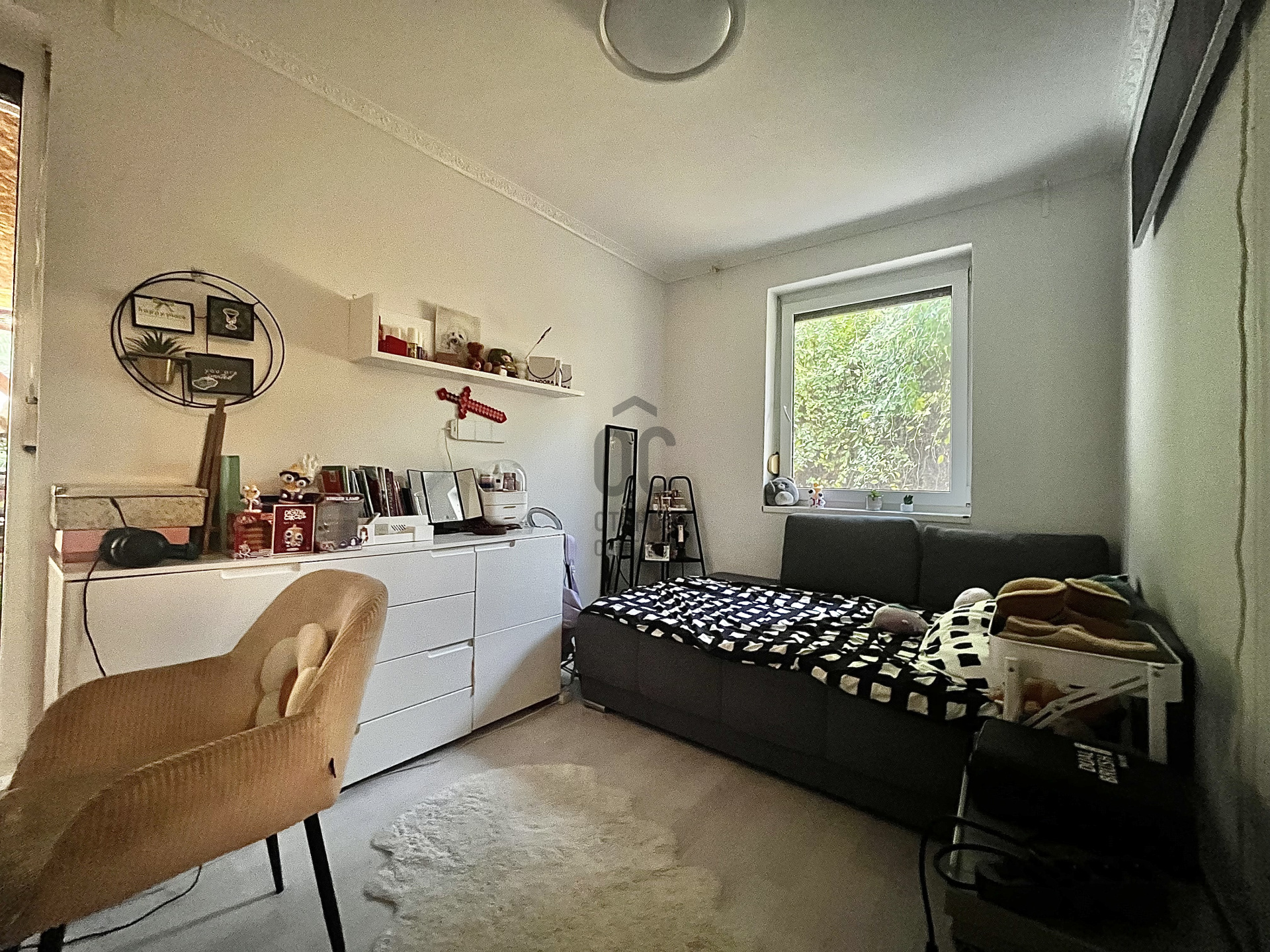 Gallery zoom image