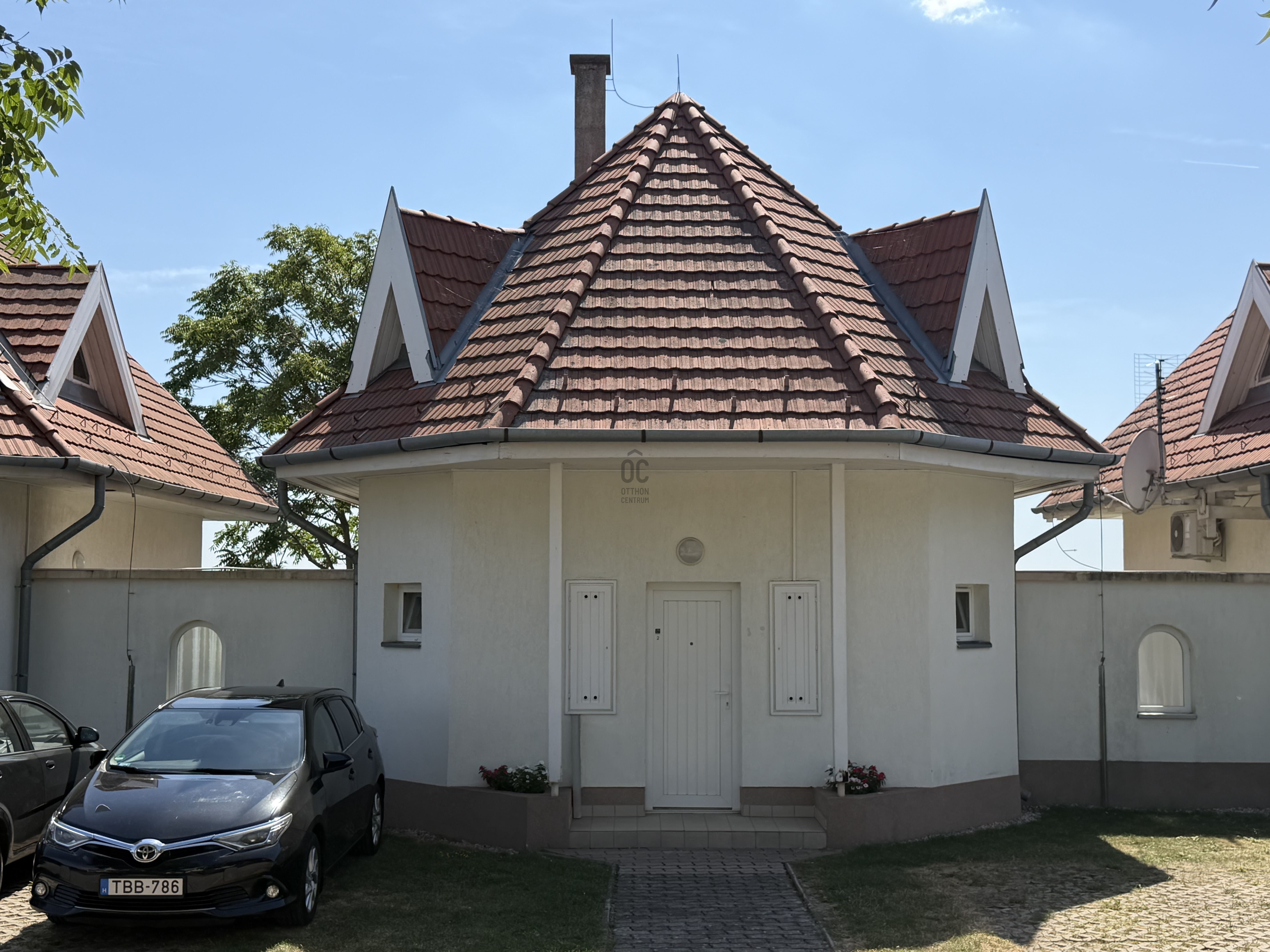 Gallery zoom image