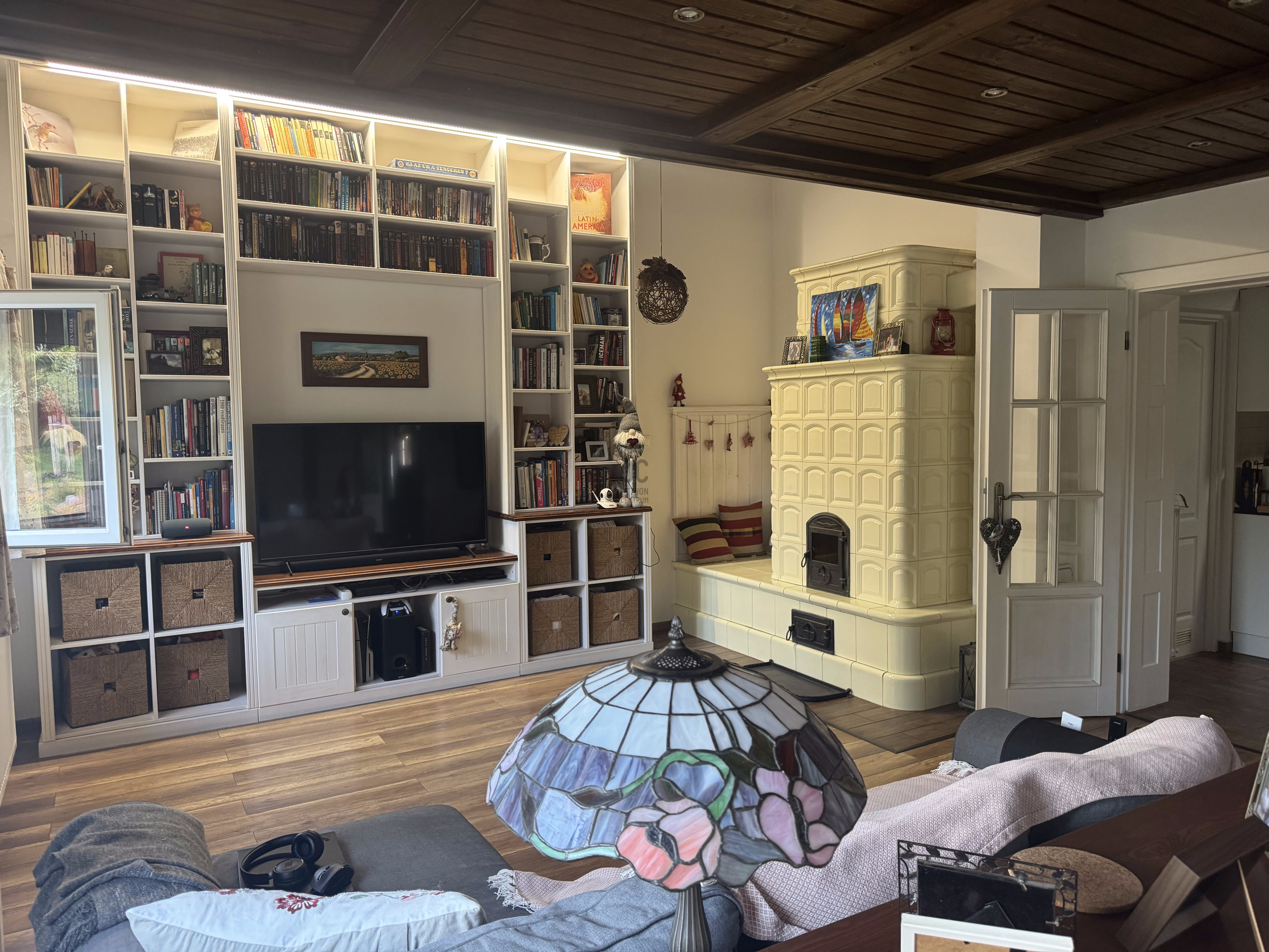 Gallery zoom image