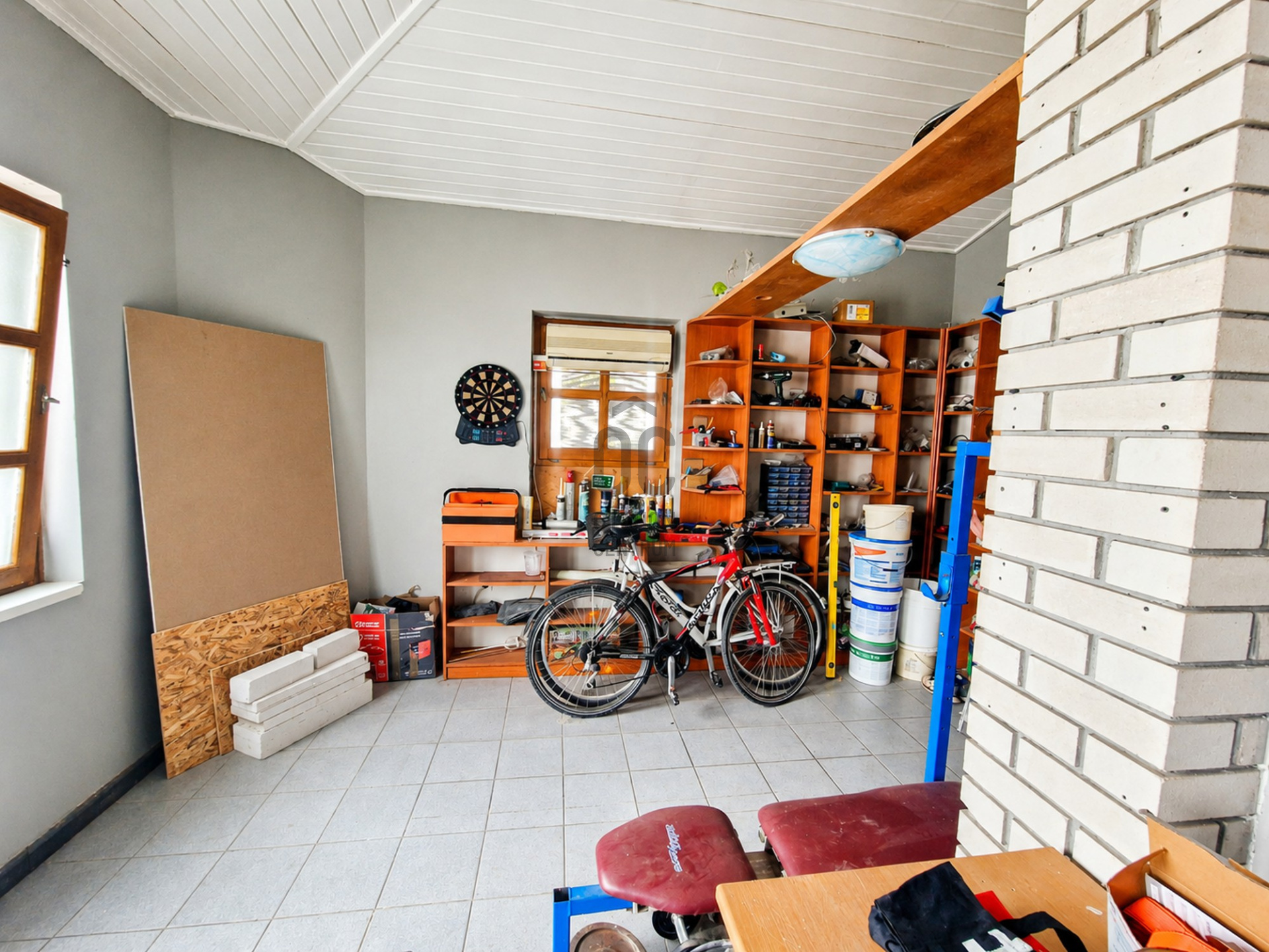 Gallery zoom image