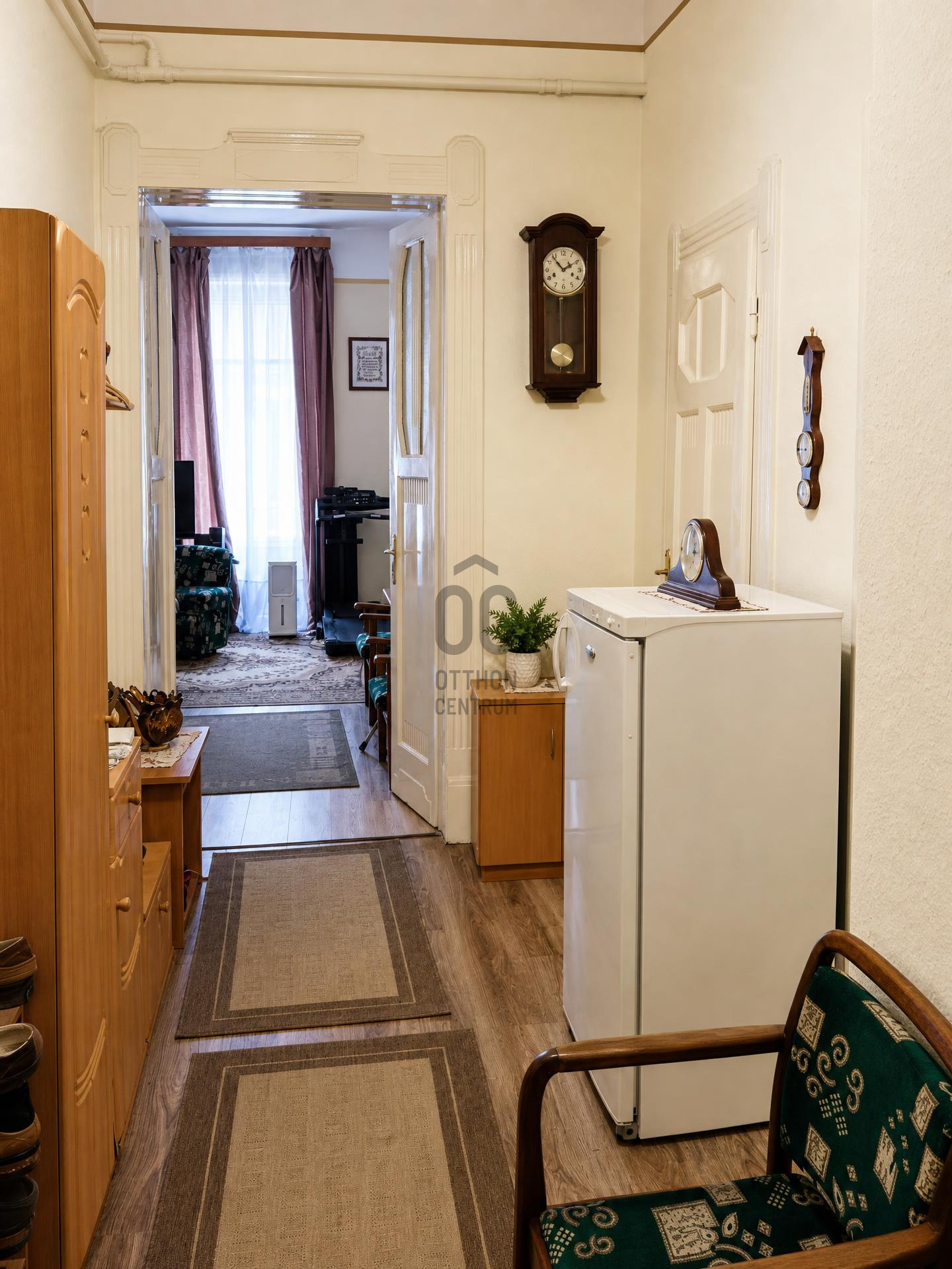 Gallery zoom image