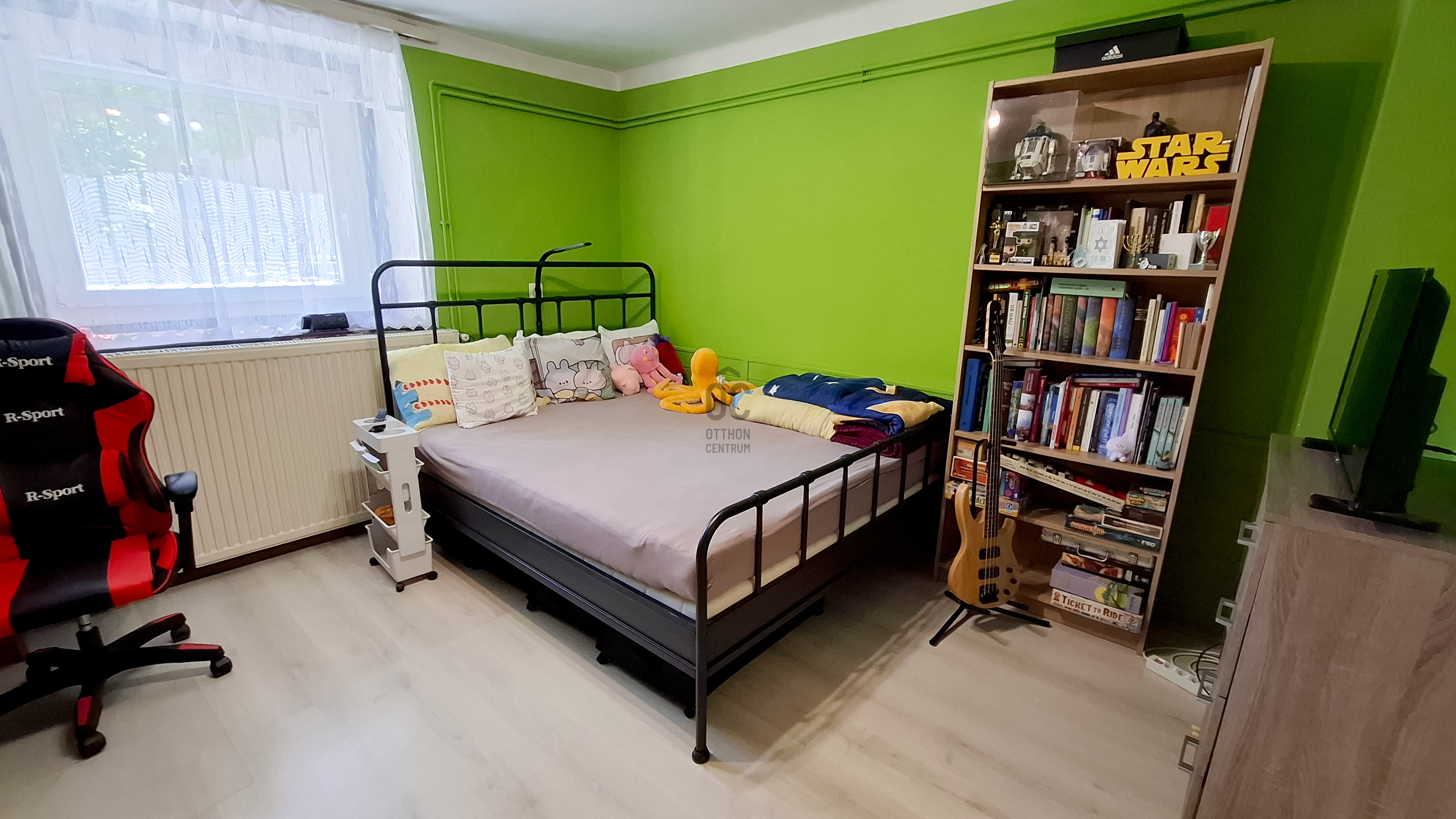 Gallery zoom image