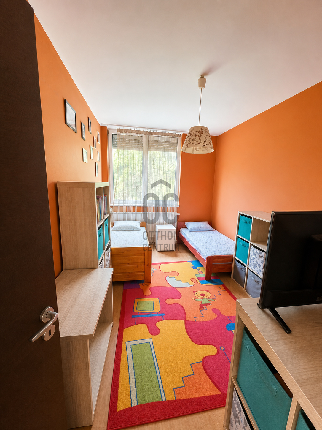 Gallery zoom image