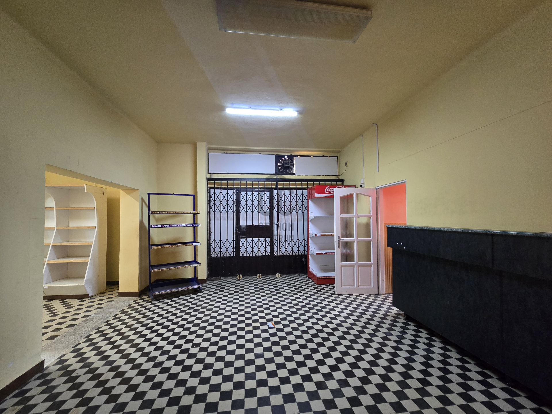Gallery zoom image