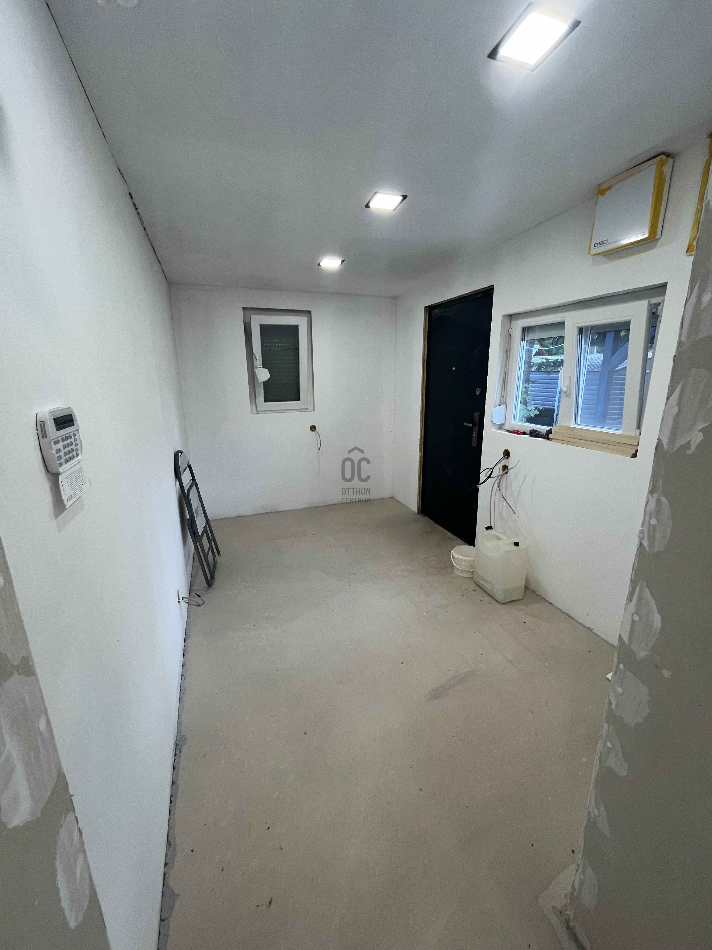 Gallery zoom image