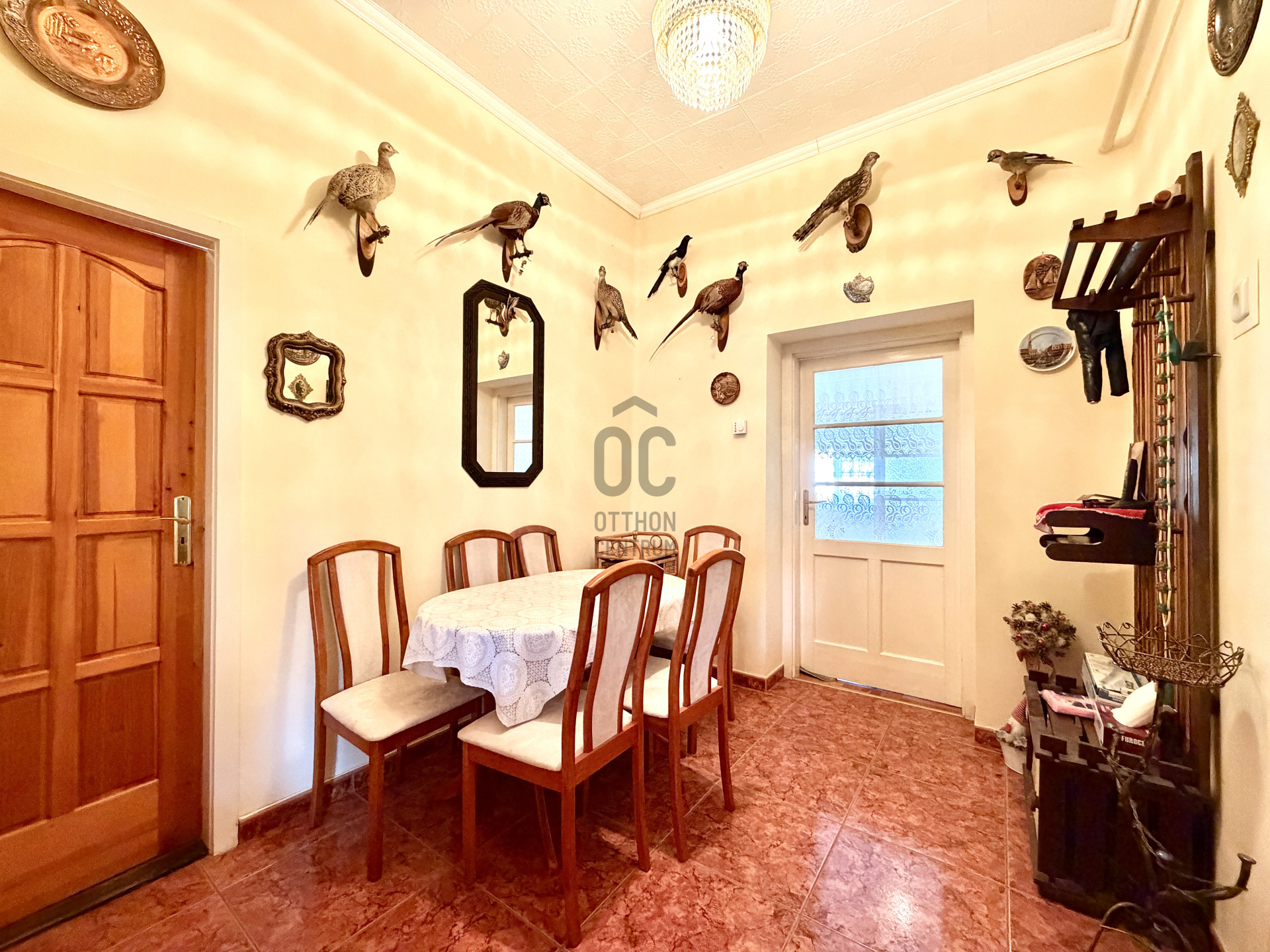 Gallery zoom image