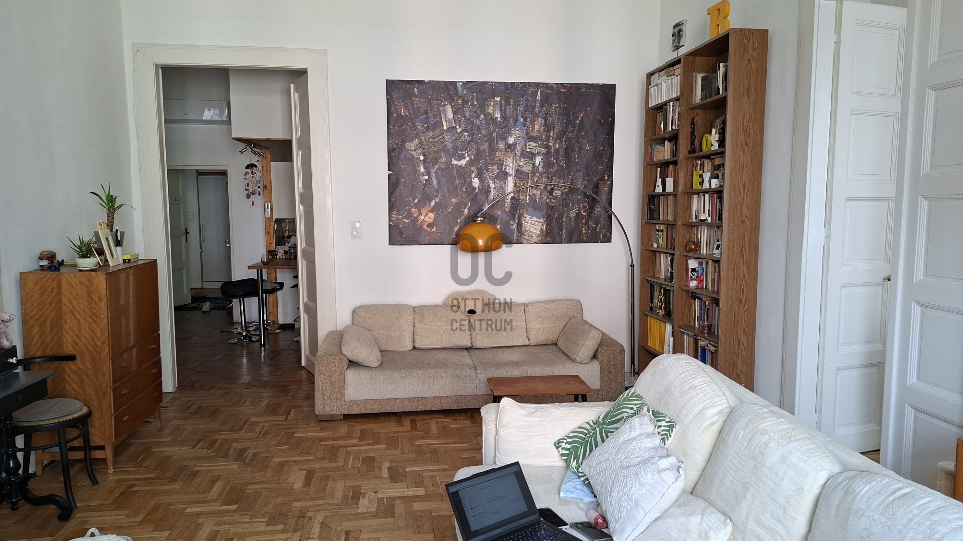 Gallery zoom image
