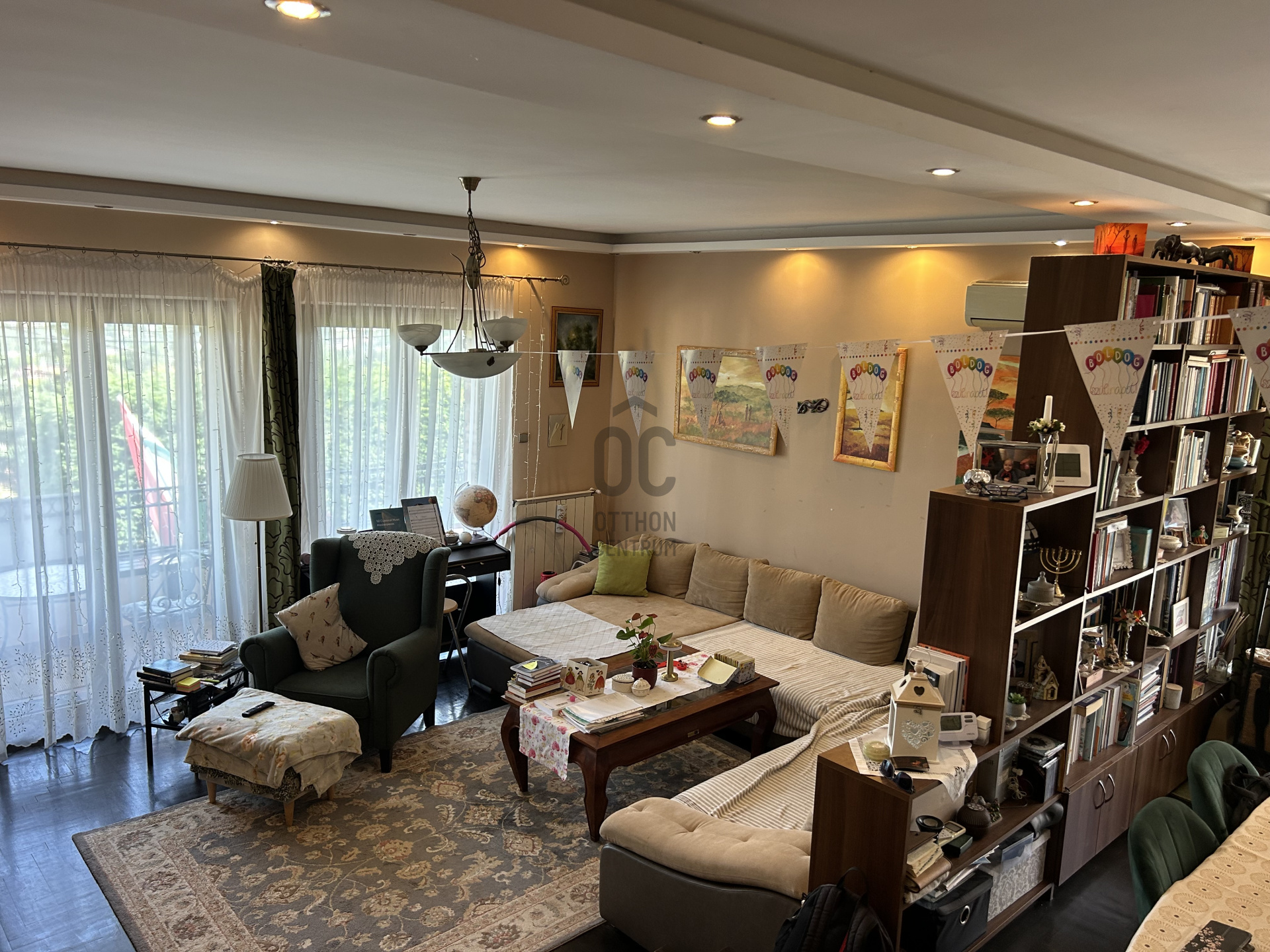 Gallery zoom image