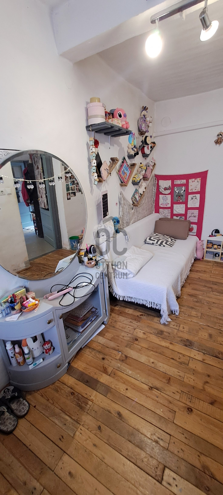 Gallery zoom image