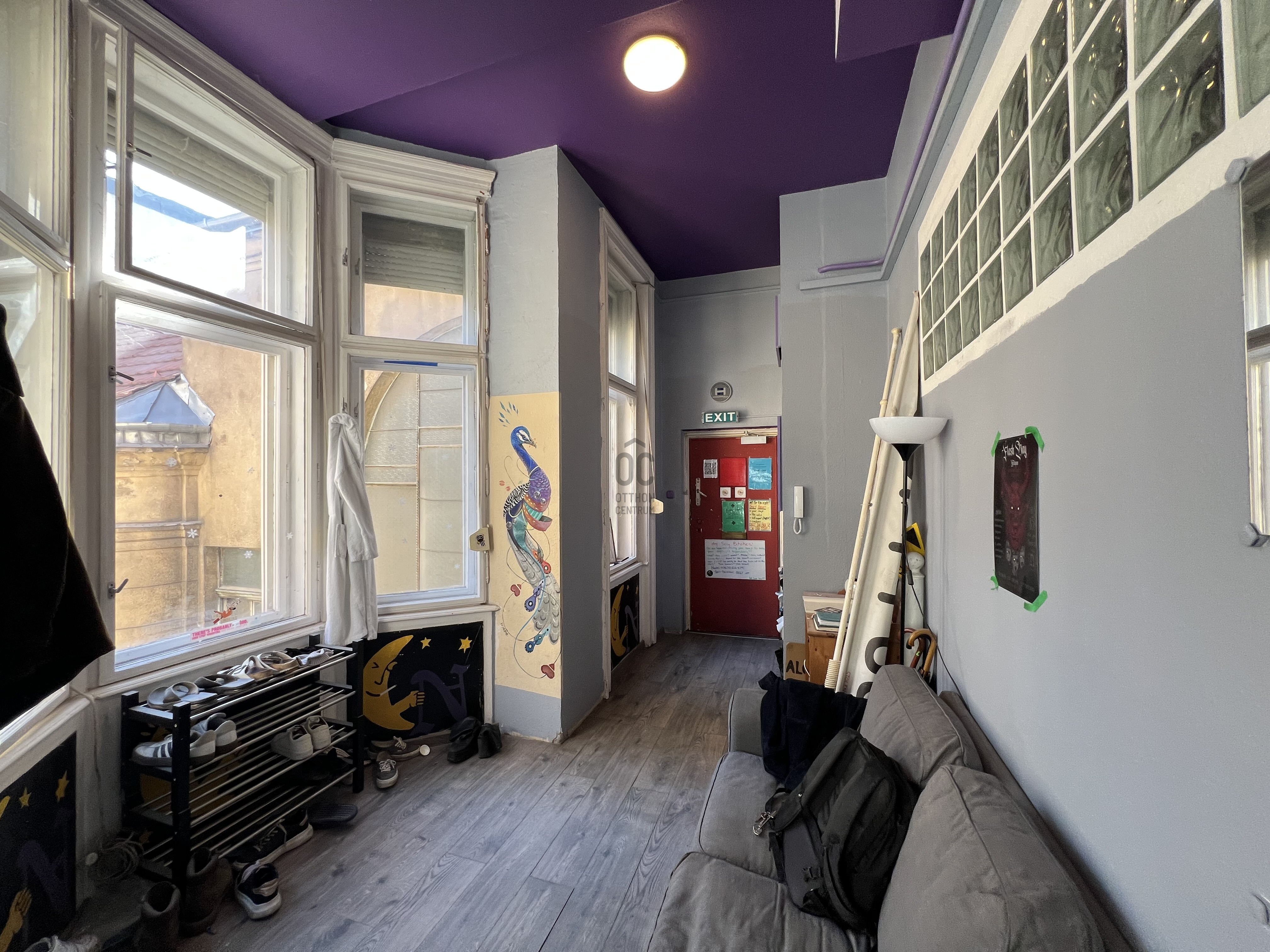 Gallery zoom image