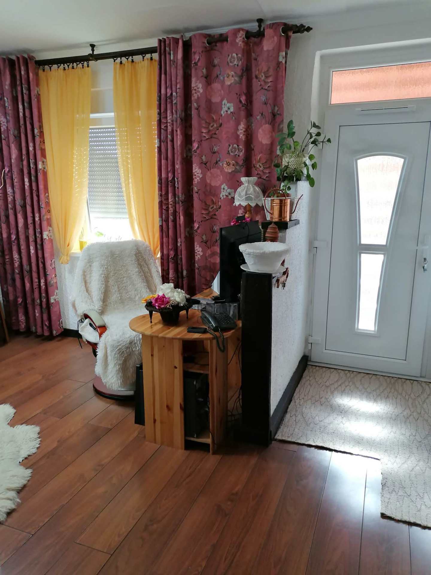 Gallery zoom image