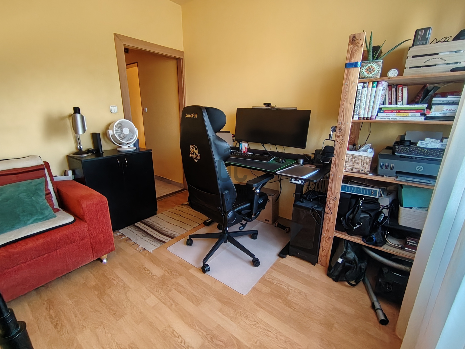 Gallery zoom image