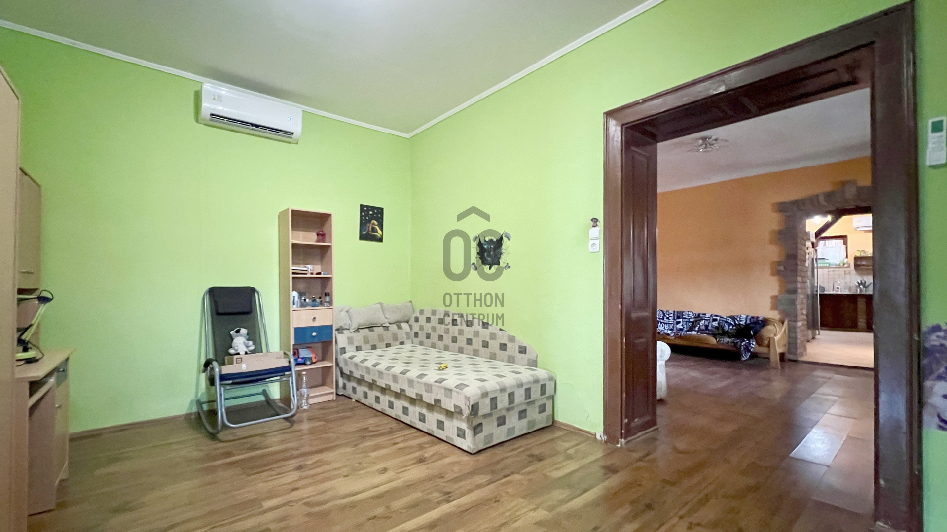 Gallery zoom image