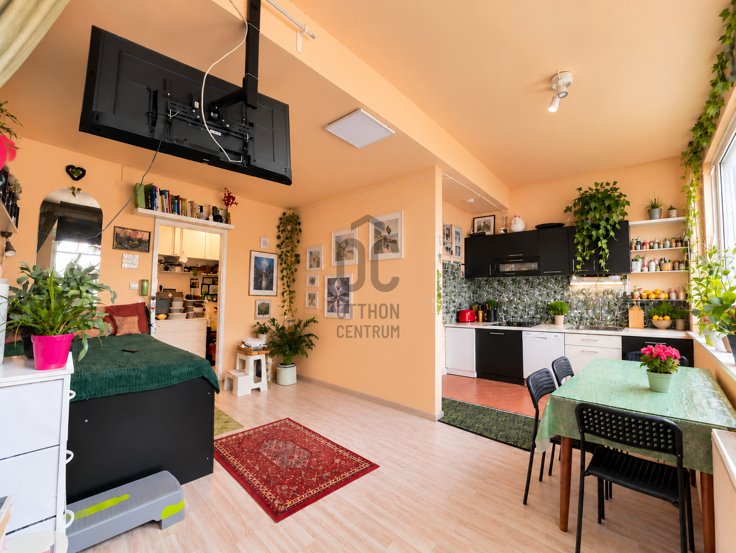 Gallery zoom image